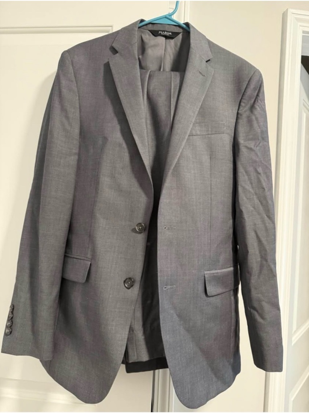 Full Jos A Bank Suit - Grey